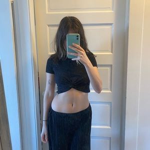 Simple black crop front tied top